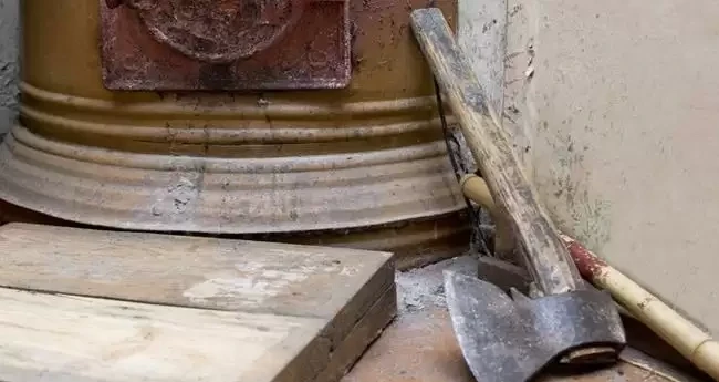 കറുത്ത നിറത്തിന്റെ പേരില്‍ പരിഹാസം, ഭര്‍ത്താവിനെ യുവതി വെട്ടിക്കൊലപ്പെടുത്തി