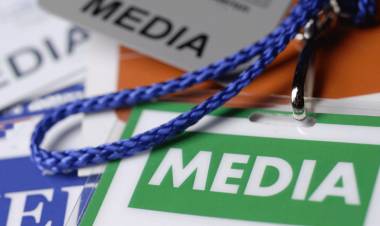 പ്രാദേശിക മാധ്യമ പ്രവർത്തകരെ കണ്ടില്ലെന്ന് നടിക്കരുത്