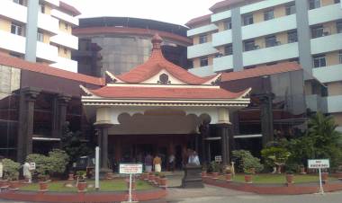 അമൃതാനന്ദമയീമഠം സൗജന്യ കോവിഡ് ചികിത്സയൊരുക്കുന്നു