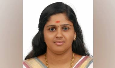 രമ്യ എം രമേശിന് മികച്ച ആസ്വാദനക്കുറിപ്പിനുള്ള പുരസ്ക്കാരം