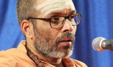 ശബരിമല: ഭക്തരുടെ പ്രവേശനം പുനഃപരിശോധിക്കണം - സ്വാമി ചിതാനന്ദപുരി