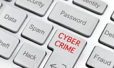 കോവിഡ് വാക്‌സിന്റെ പേരിലും തട്ടിപ്പിനു ശ്രമം; വാക്‌സിന്‍ എടുക്കാന്‍ രജിസ്റ്റര്‍ ചെയ്യണമെന്നാവശ്യപ്പെട്ടുള്ള കോളുകളില്‍ ജാഗ്രത വേണമെന്ന് പൊലീസ്