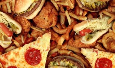 ഭക്ഷണശാലകളെ കൃത്രിമ കൊഴുപ്പ് മുക്തമാക്കാന്‍ സര്‍ക്കാര്‍; ട്രാന്‍സ് ഫാ‌റ്റ് തോത് കുറക്കാന്‍ തീരുമാനം