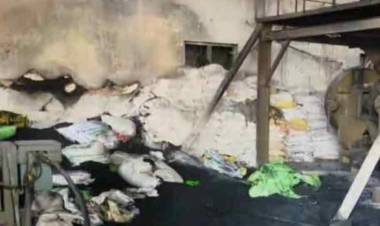 എടയാർ വ്യവസായ മേഖലയിലെ തീപിടുത്തം ; കൂടുതൽ അന്വേഷണം വേണമെന്ന് ഫയർഫോഴ്സ്