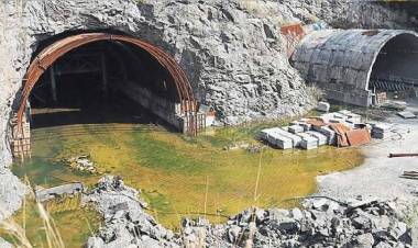 കുതിരാനില്‍ ഒരു ടണല്‍ തുറക്കാന്‍ മൂന്നുമാസത്തെ സാവകാശം ആവശ്യപ്പെട്ട് ദേശീയപാതാ അതോറിറ്റി