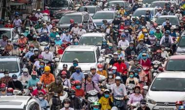 സ്വകാര്യവാഹനങ്ങള്‍ക്ക് കാലാവധി ഇനി 20 വര്‍ഷം, വാണിജ്യവാഹനങ്ങള്‍ക്ക് 15: വോളണ്ടറി വെഹിക്കിള്‍ സ്‌ക്രാപ്പേജ് പോളിസി പ്രഖ്യാപിച്ച്‌ ധനമന്ത്രി