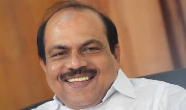 ജയിലില്‍പ്പോയാല്‍ മരണപ്പെടും, ഗുരുതര ആരോഗ്യപ്രശ്‌നങ്ങള്‍ ചൂണ്ടിക്കാട്ടി ജാമ്യം; ഉഷാറായി ജനമധ്യത്തില്‍, ഇബ്രാഹിംകുഞ്ഞിന്റെ ഇരട്ടവേഷം കണ്ട് മുഖ്യമന്ത്രിക്ക് വീണ്ടും പരാതി