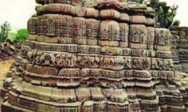 പന്ത്രണ്ടാം നൂറ്റാണ്ടിലെ ശിവക്ഷേത്രം മണ്ണിനടിയില്‍ കണ്ടെത്തി 