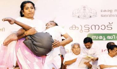 പെന്‍ഷന് വേണ്ടി ബന്ധുക്കള്‍ മുഖ്യമന്ത്രിയുടെ മുന്നിലേക്ക് എടുത്തുകൊണ്ട് പോയത് അഞ്ചുതവണ; നീതി ലഭിക്കാന്‍ എന്തുവേണമെന്നറിയാതെ സു​ഗുണന്‍