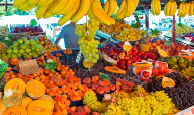ചൂടേറുന്നു, പഴവിപണിക്കും