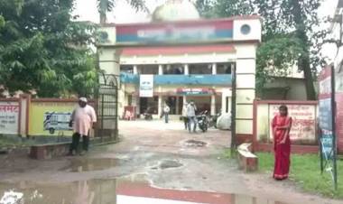 കൂട്ടബലാത്സംഗ കേസില്‍ പരാതിനല്‍കിയിട്ടും നടപടിയെടുത്തില്ല; ഉത്തര്‍പ്രദേശില്‍ രണ്ട് പോലീസുകാരെ സസ്‌പെന്റ് ചെയ്തു