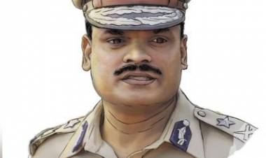 ADGP: വിജയ് സാഖറെ IPS വ്യവസായികളുടെ പാദസേവകനോ.?