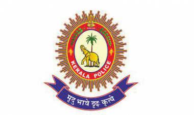 കോടതി ഉത്തരവുകളെ പുല്ലുവില കല്പിക്കുന്നവരാണ് പോലീസിനെ ജനങ്ങളിൽ നിന്നകറ്റുന്നത്, അഡ്വ: ഗണേഷ് പറമ്പത്ത്  ,നാഷണൽ ചെയർമാൻ സെൻട്രൽ ഹ്യുമൻ റൈറ്റ്സ് ഫോറം