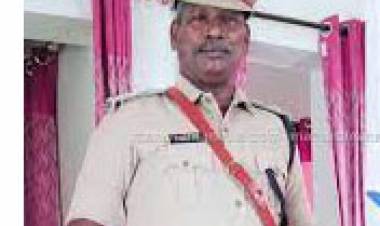 മുൻ 'IPS കാരൻ ജീവിക്കുന്നു സെക്യൂരിറ്റി ജോലിയിലൂടെ ? പാർട്ടിയുടെ വഴിയിലൂടെ നടക്കാത്തവർക്കിത് പാഠം .