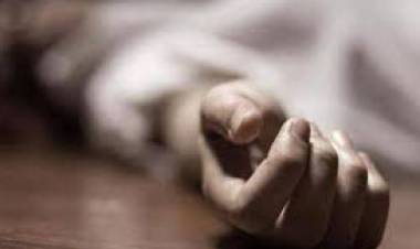 ദുര്‍ഗന്ധം വമിച്ചിട്ടും പിതാവ് വീട്ടില്‍ മരിച്ചുകിടന്നത് ഒപ്പം താമസിച്ച മകനും മരുമകളും അറിഞ്ഞില്ല; ദുരൂഹത