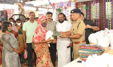 ഭക്ഷ്യകിറ്റും പുതുവസ്ത്രങ്ങളും നൽകി ഫെയിസ് ഫൗണ്ടേഷൻ പുതുവത്സരാഘോഷം 