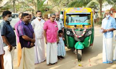 വിശ്വസേവാഭാരതി ഒട്ടോറിക്ഷ നൽകി