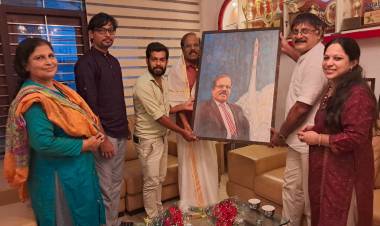 ഡോ:വര്‍ഗ്ഗീസ് മൂലന്,ആദരവുകളുടെ 'പെരുമഴക്കാലം, കാരുണ്യ പ്രവര്‍ത്തനങ്ങള്‍ക്കൊപ്പം 'റോക്കറ്റ് ട്രീ യുടെ വിജയക്കുതിപ്പും