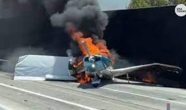 കാലിഫോര്‍ണിയയില്‍ റണ്‍വേയില്‍ ചെറുവിമാനങ്ങള്‍ കൂട്ടിയിടിച്ചുണ്ടായ അപകടത്തില്‍ രണ്ട് മരണം