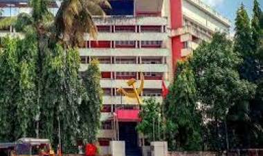 എകെജി സെന്ററിനെതിരെ സ്‌ഫോടക വസ്തു എറിഞ്ഞ സംഭവം കഴിഞ്ഞിട്ട് 50 ദിവസം പിന്നിട്ടു പ്രതിയെ പിടികൂടുവനായില്ല