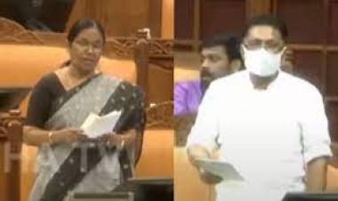 'ഇയാള്‍ നമ്മളെ കുഴപ്പത്തിലാക്കും'; നിയമസഭയില്‍ ജലീല്‍ സംസാരിക്കുന്നതിന് തൊട്ടുമുമ്പ് പതിയെ പറഞ്ഞ് ശൈലജയുടെ ആത്മഗതം