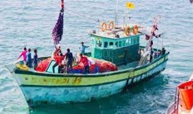 കേരളത്തിന് പുതിയ 2 കപ്പലും മൂന്ന് പുതിയ ഫിഷ്‌നെറ്റ് ഫാക്ടറികള്‍ സ്ഥാപിക്കുന്നതിന് സാമ്പത്തിക സഹായവും വാഗ്ദാനം ചെയ്ത് അമിത് ഷാ