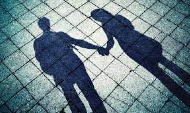 ഭാര്യയുമായി ബന്ധം വേര്‍പെടുത്താതെ മറ്റൊരു വിവാഹം കഴിച്ച റവന്യൂ വകുപ്പിലെ ഉദ്യോഗസ്ഥന് സസ്പെന്‍ഷന്‍