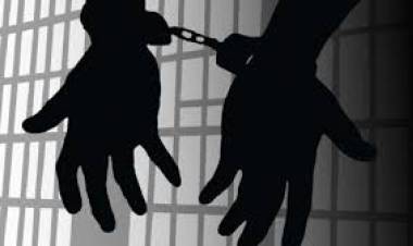 സ്വന്തം കക്ഷിയെ വഞ്ചിച്ച്  ആറര ലക്ഷം തട്ടിയ അഭിഭാഷകന്‍ അറസ്റ്റില്‍