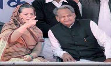 വിശ്വസ്തരായ എം എല്‍ എ മാര്‍ക്കെതിരെ നടപടിയെടുത്ത് അശോക് ഗെഹ്ലോട്ടിനെ പൂട്ടാന്‍ കോണ്‍ഗ്രസ് ഹൈക്കമാന്‍ഡ് നീക്കം