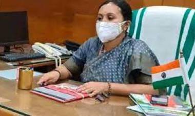 അടൂര്‍ ജനറല്‍ ആശുപത്രിയില്‍ പ്രസവത്തിന് മുമ്പ് കുഞ്ഞ് മരിച്ച സംഭവത്തില്‍ അന്വേഷണം നടത്താന്‍ ആരോഗ്യ വകുപ്പ് മന്ത്രി വീണാ ജോര്‍ജ് നിര്‍ദേശം നല്‍കി.