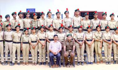HSS മയ്യനാടിൽ സൈനികാഭ്യാസത്തോടെ NCC പാസിംഗ് ഔട്ട് പരേഡ്  നടത്തി.