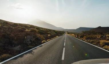 അഴിമതി കേസിൽ നടപടി നേരിടുന്ന ഉദ്യോഗസ്ഥക്ക് സ്ഥലംമാറ്റം സാധ്യമാക്കി, അഴിമതിക്ക് പിന്തുണ നൽകുന്നു