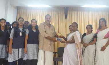 പുസ്തകങ്ങളെ കൂട്ടുകാരാക്കുക, ജീവൻ്റെ തുടിപ്പ് ശേഷിക്കും വരെ അവർ നിങ്ങളുടെ കൂടെയുണ്ടാകും,,, ശശി, കളരിയേൽ