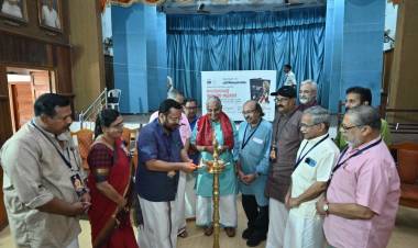 മിനി ബാനർജി രചിച്ച ഗോപി ആശാൻറെ മനോധർമ്മ ആട്ടങ്ങൾ എന്ന പുസ്തകം പ്രകാശനം ചെയ്തു