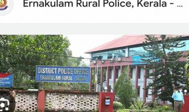 SPC കേഡറ്റാ യ വിദ്യാർത്ഥിയെയും കുടുംബത്തേയും വീട് കയറി അക്രമിച്ചിട്ടും, വാദിയെ പ്രതിയാക്കി കേസെടുക്കാൻ നീക്കം, :ഇത് കുത്താട്ട് കുളം പോലീസ് മാതൃക