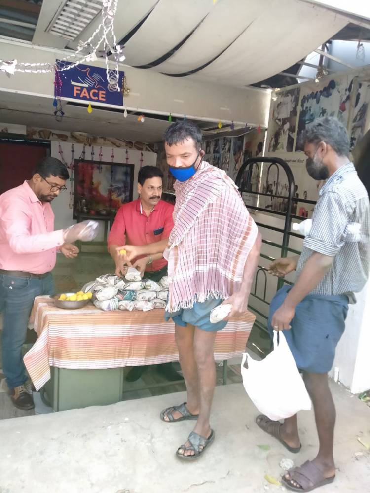 നടൻ ദിലീപിൻ്റെ ക്ഷേമത്തിനായി അന്നദാനം നടത്തി, ഗോപാൽ ജി വടയാർ